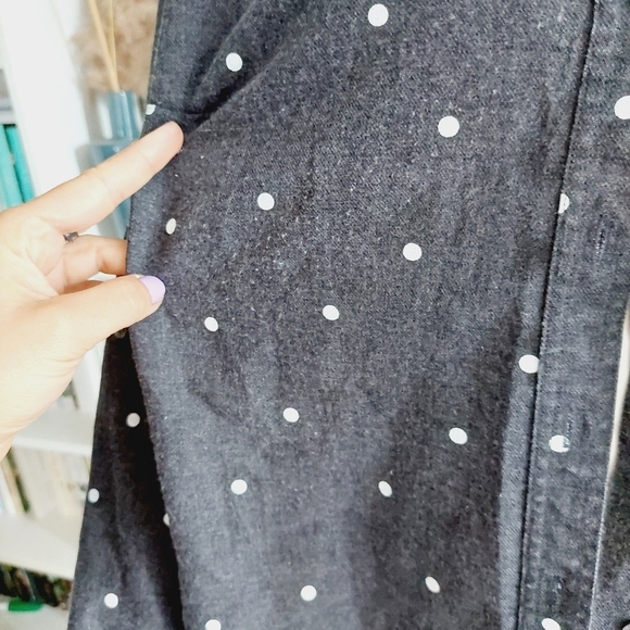 Torrid Taylor - Charcoal Grey Polka Dot Button Front Relaxed Fit Shirt P1235 - Picture 5 of 10